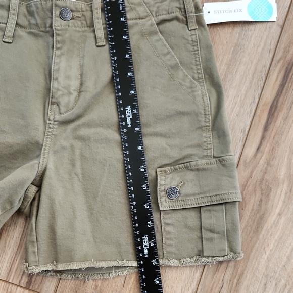NWT Vigoss Stitch Fix Cargo Women's Olive Green Shorts Size 29 - Picture 6 of 6